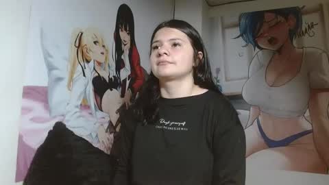 Snapshot of mckennahot303av chatting on February 14, 11:42 am mackenna av online show from February 14, 11:42 am