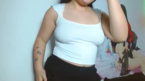 Snapshot of mckennahot303av chatting on October 14, 11:57 am mackenna av online show from October 14, 11:57 am