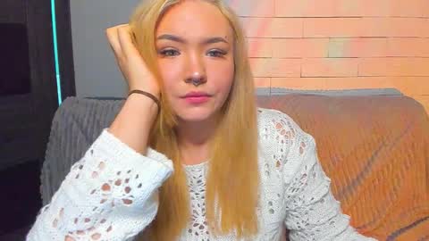 Kiku online show from November 2, 3:15 pm