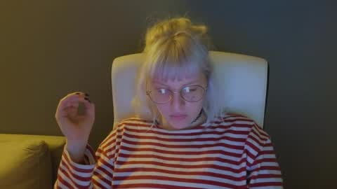 Roze online show from May 15, 11:40 pm