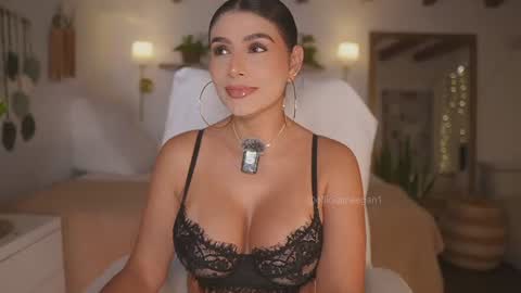 Andrea  online show from July 3, 3:40 pm