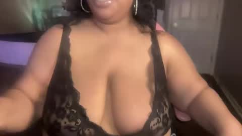 Snapshot of meetsouthernpeach chatting on February 26, 5:10 pm Southern Peach online show from February 26, 5:10 pm