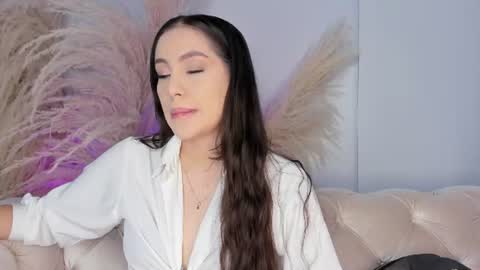 megaan_rouse online show from June 25, 11:56 am