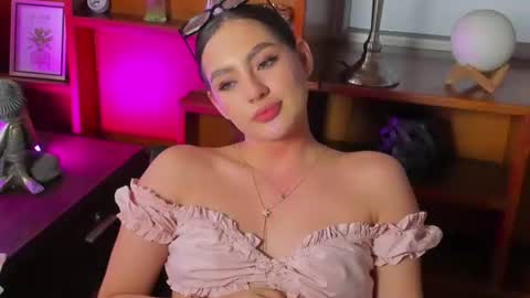 megaan_rouse online show from July 11, 5:46 pm