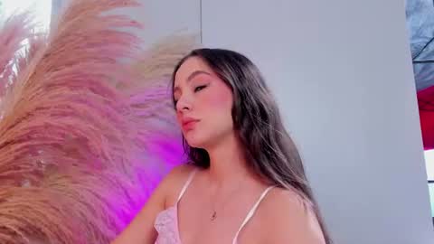 megaan_rouse online show from June 19, 2:09 pm