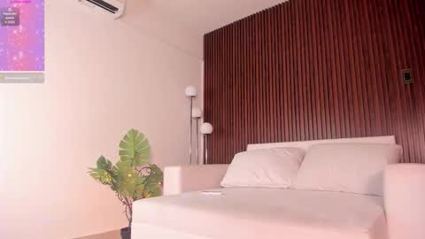 megan online show from December 20, 1:53 am