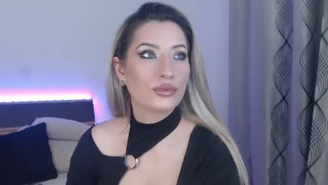 Megan Blazee  online show from January 14, 8:04 pm