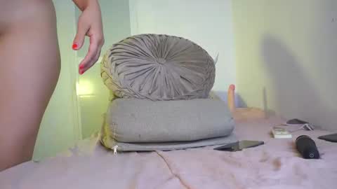 megan online show from October 20, 7:00 am