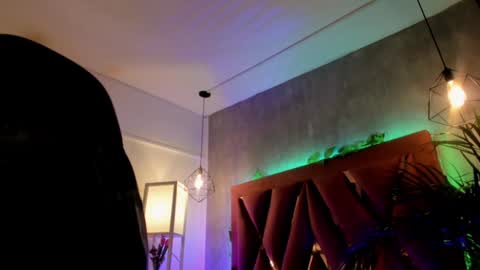    online show from February 7, 2:40 am