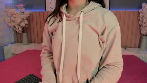     online show from February 8, 12:06 pm