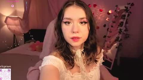 Megan Nelson online show from July 3, 11:16 am