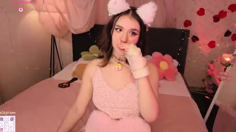 Megan Nelson online show from June 23, 11:19 am