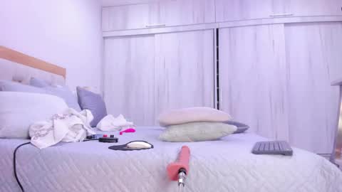megan online show from May 8, 3:21 am