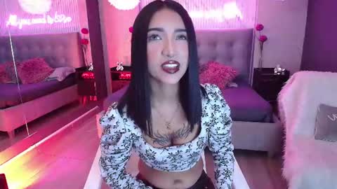 megan_saint online show from June 29, 1:55 pm