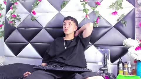 megan_thompsonn_ online show from November 12, 2:20 am