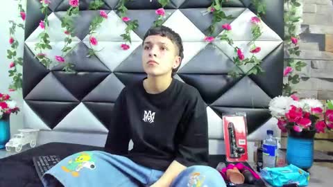 megan_thompsonn_ online show from September 24, 2:32 am