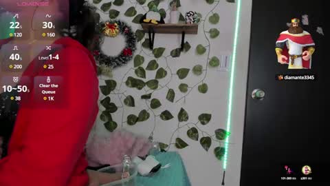 Snapshot of megan_xoxo1 chatting on December 11, 12:44 pm Megan online show from December 11, 12:44 pm
