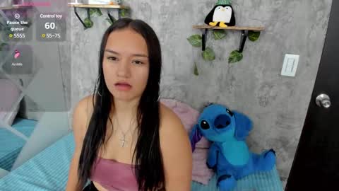 Snapshot of megan_xoxo1 chatting on February 28, 1:03 pm Megan online show from February 28, 1:03 pm