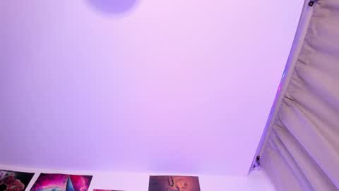 Snapshot of megan_yagami chatting on September 13, 7:38 am Megan online show from September 13, 7:38 am