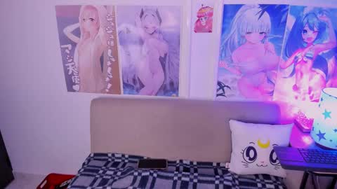 Snapshot of megan_yagami chatting on February 16, 10:32 pm Megan online show from February 16, 10:32 pm