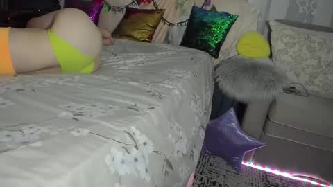 Snapshot of meganfox3325 chatting on September 10, 6:41 pm Nicki--------- Welcome to my Room online show from September 10, 6:41 pm