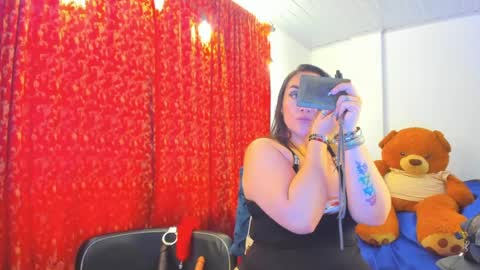 meganhotcurvy online show from June 27, 12:22 pm