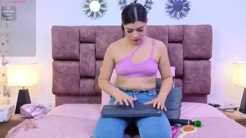 MeganM online show from February 2, 12:04 pm