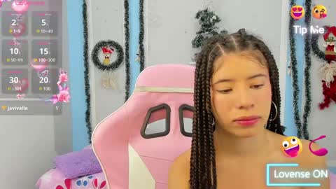 Snapshot of meganqueen2 chatting on December 12, 1:17 pm Megan Queen online show from December 12, 1:17 pm