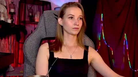 megan online show from July 26, 6:15 pm