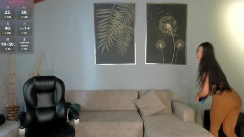 Megan online show from December 8, 5:44 pm