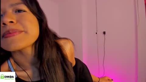 Snapshot of meganthompsonn chatting on September 18, 4:49 pm Megan online show from September 18, 4:49 pm