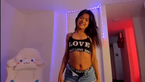 Snapshot of meganthompsonn chatting on September 15, 6:26 pm Megan online show from September 15, 6:26 pm