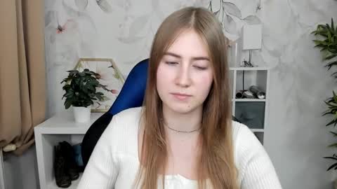 Megan online show from November 11, 3:09 pm