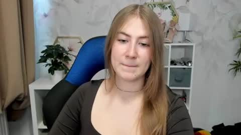 Megan online show from August 6, 5:47 am