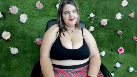 megatitts_ online show from September 23, 7:12 pm