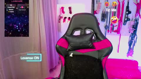 Your best slave  online show from October 11, 11:29 pm