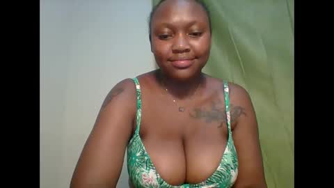 Snapshot of meghan_spice chatting on October 2, 6:57 pm meghan_spice online show from October 2, 6:57 pm