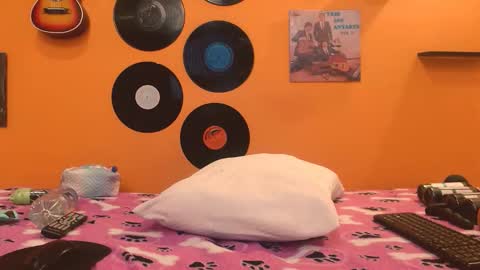 MEIS online show from November 2, 2:37 am