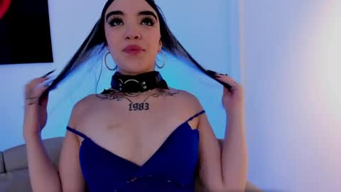 MEIVIS online show from April 2, 7:22 pm