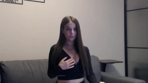 meladams online show from September 26, 9:12 pm