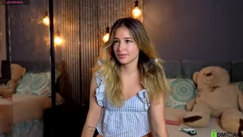 Melanie Baez online show from May 27, 2:47 pm