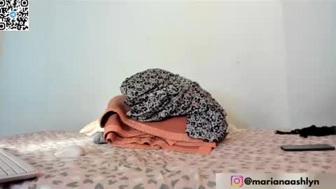 Melanie MODEL INDEPENDIENT online show from July 24, 9:33 pm