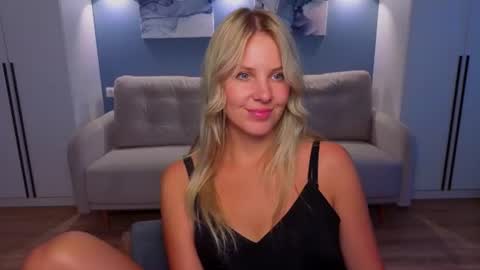 Melanie Bennett online show from June 29, 7:15 am