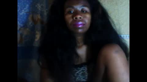 Snapshot of melanih chatting on March 10, 5:22 am melanih online show from March 10, 5:22 am