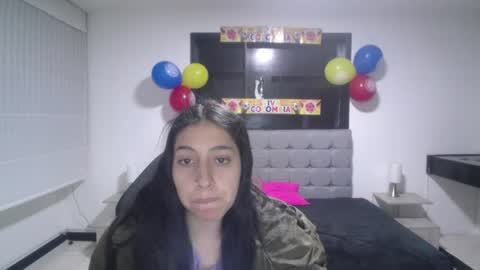 melanny_petite online show from July 1, 12:59 pm