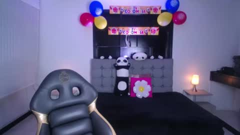melanny_petite online show from July 7, 12:30 pm