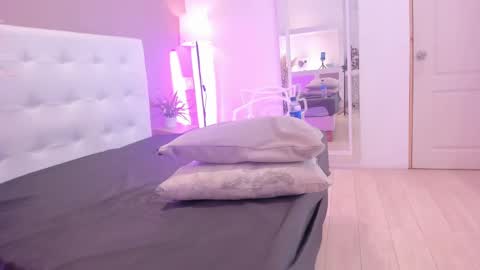 Snapshot of melanyshayk chatting on March 12, 3:07 pm Melany online show from March 12, 3:07 pm