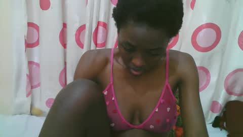 Snapshot of meldeeh chatting on October 4, 8:24 pm meldeeh online show from October 4, 8:24 pm
