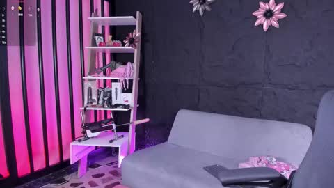 Melissa online show from October 1, 4:12 pm