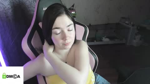 melisanilson online show from March 8, 1:57 am